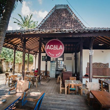 Acala Hostel & Reef Bar Toyapakeh Dış mekan fotoğraf
